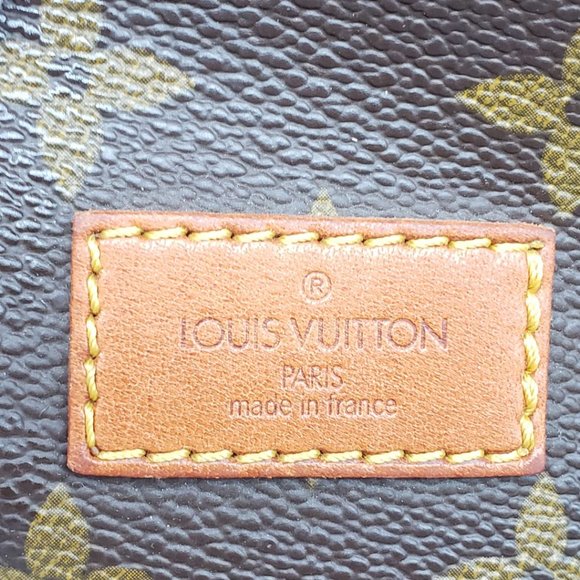 Louis Vuitton Saumur 35 Monogram Crossbody Bag - Picture 13 of 15